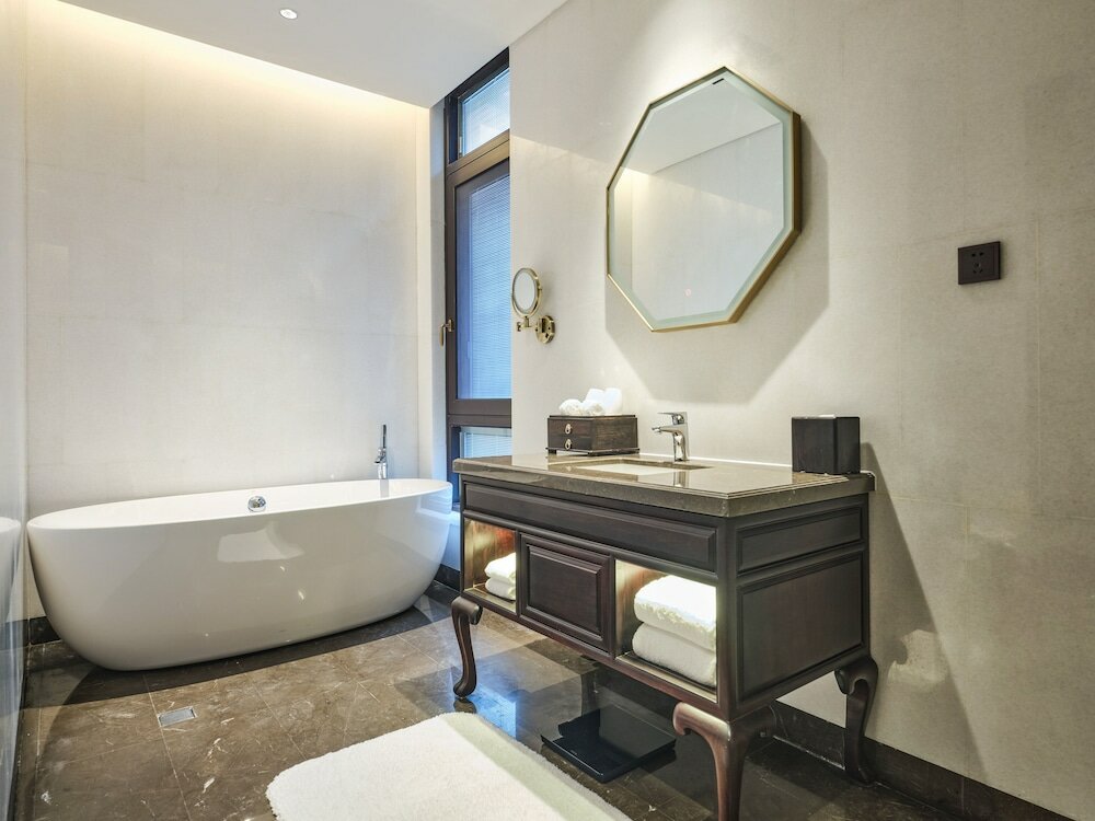 Фото San Po Hotel