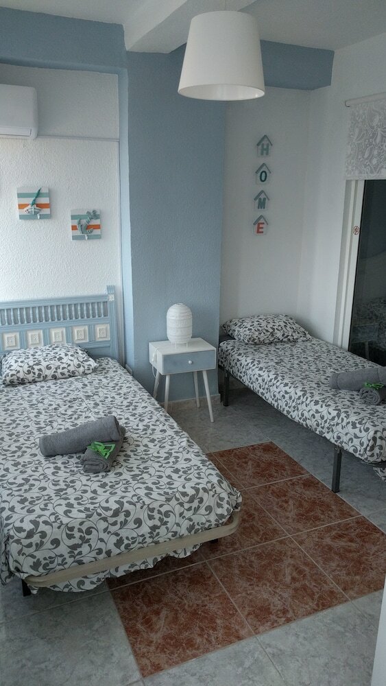 Фото Sky Sea Holidays Benalmadena