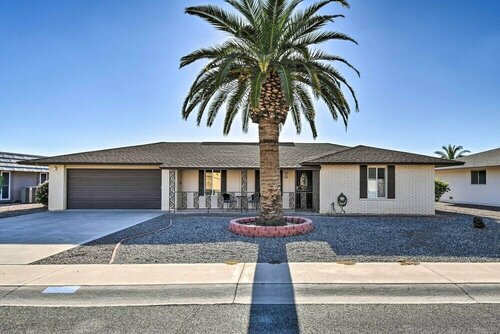 Гостиница Quiet Sun City Home w Patio, Community Pool! в Глендейле