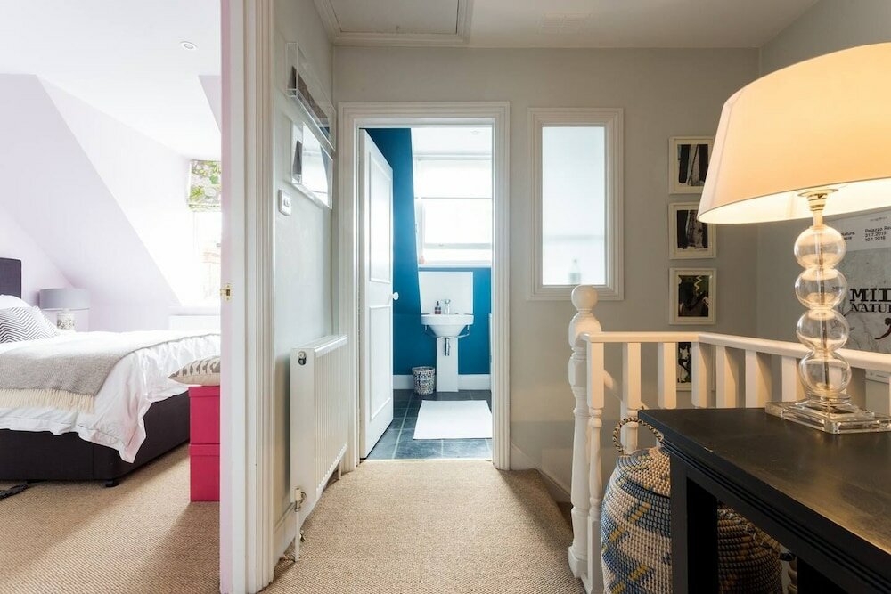 Фото Delightful 1 bed Apartment in Shepherd's Bush