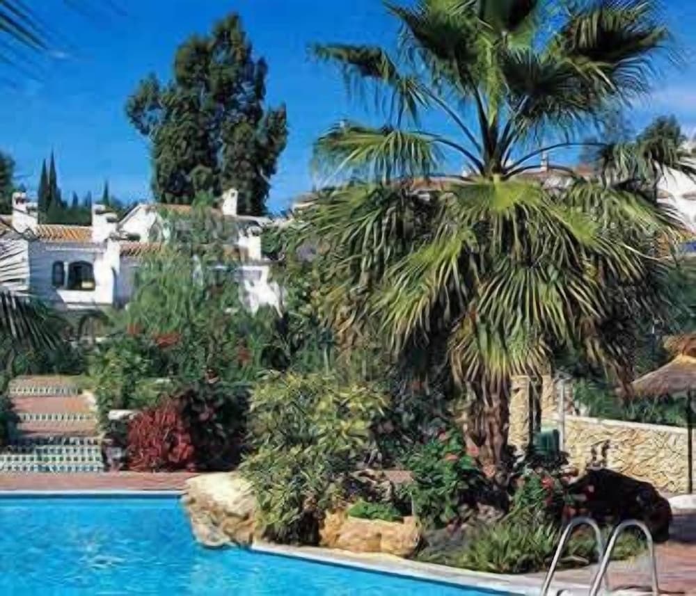 Фото El Capistrano Complejo de Apartamentos Turísticos