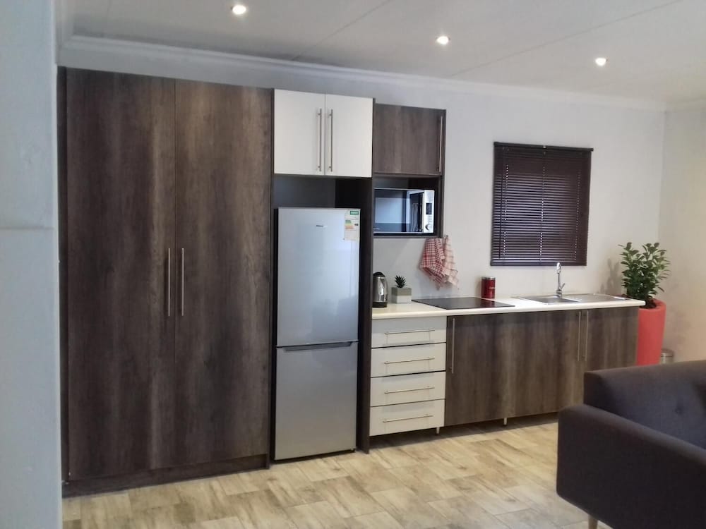 Фото Mayberrypark Guest Lodge