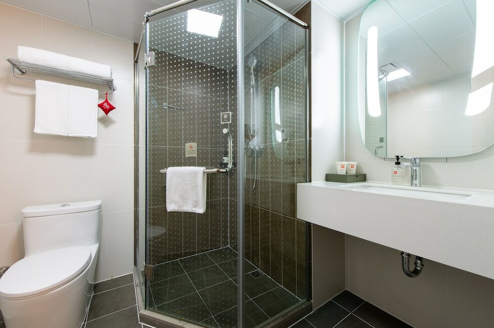 Фото Ibis Dalian Xinghai Park