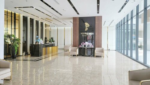 Гостиница Modern Condo steps from Vincom Plaza в Хайфоне