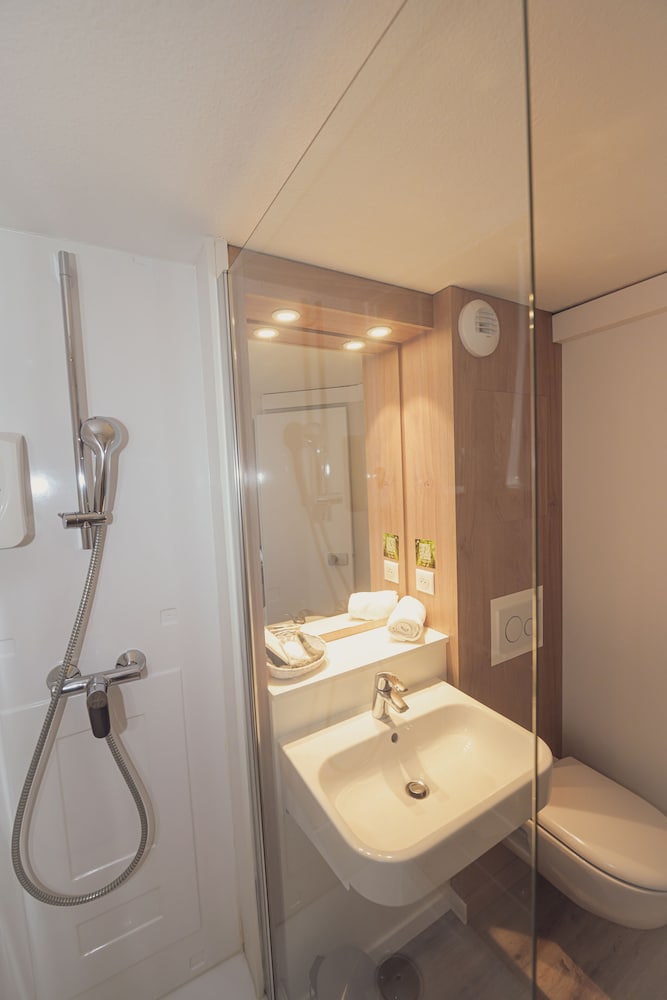 Фото Logis Angers Sud