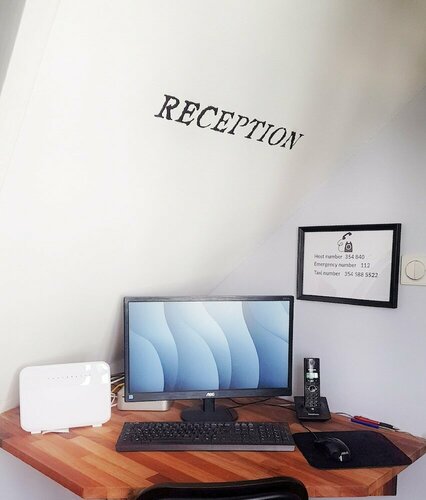Гостиница Refurinn Reykjavik Guesthouse - Hostel в Рейкьявике