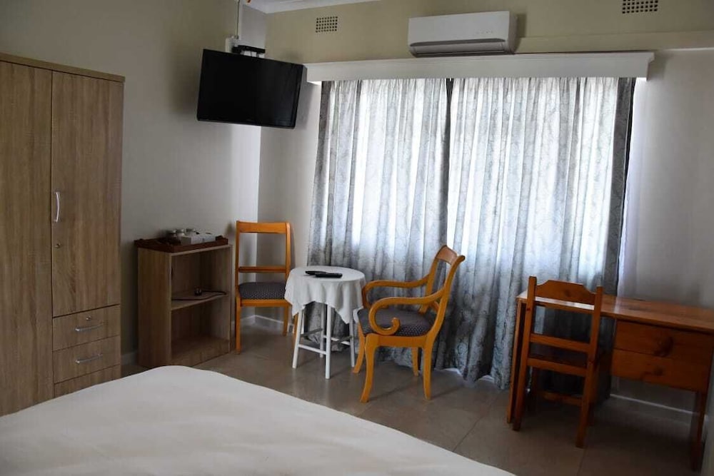 Фото 34onLincoln Guesthouse