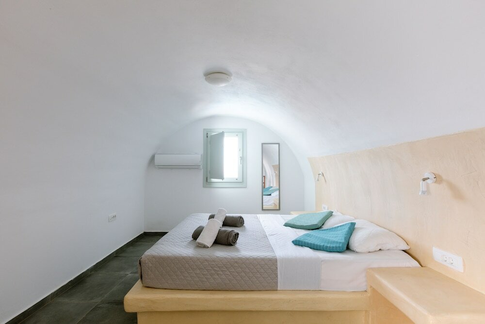 Фото White Element