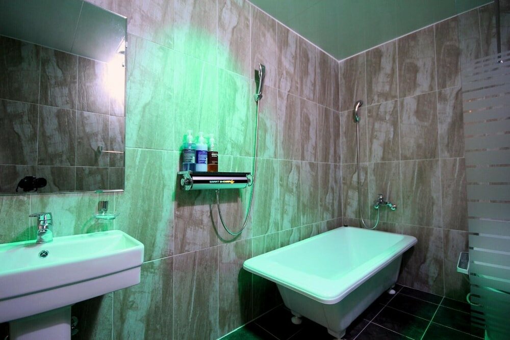 Фото Buan Gyeokpo Some Hotel