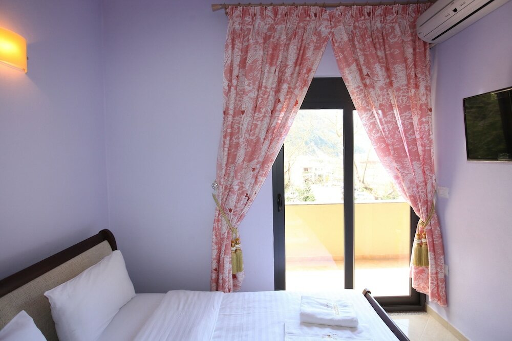 Фото Hotel Gryka e Kelcyres