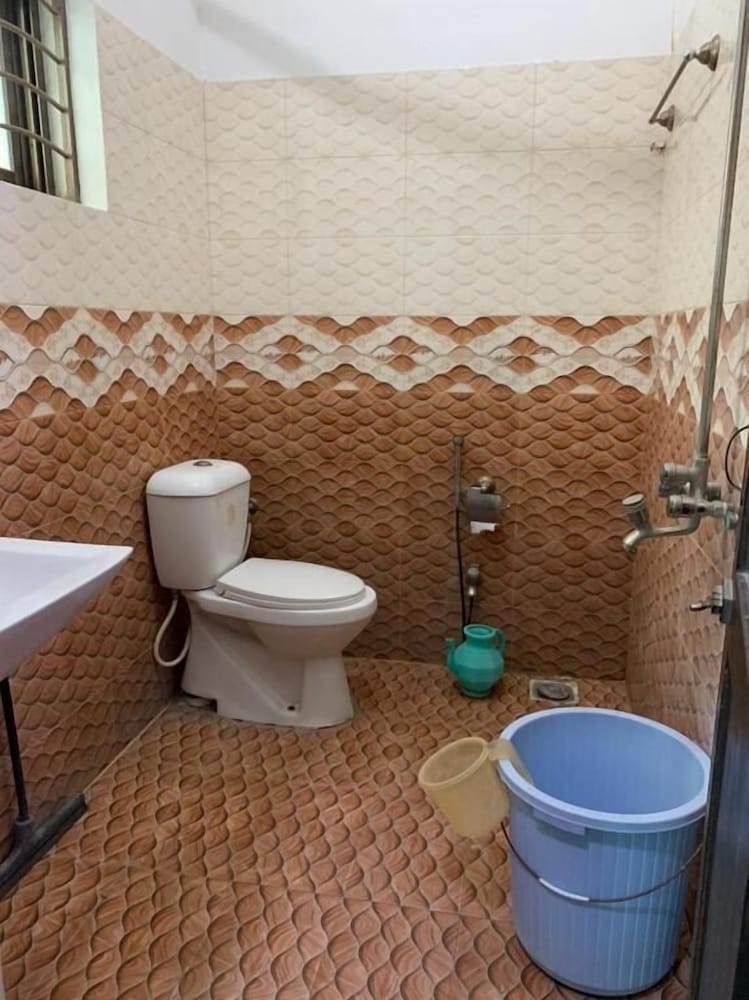 Фото Evergreen Guest Lodge - Egl