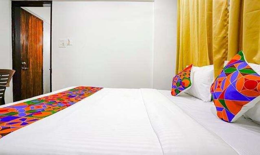 Фото Fabhotel Woods Regency