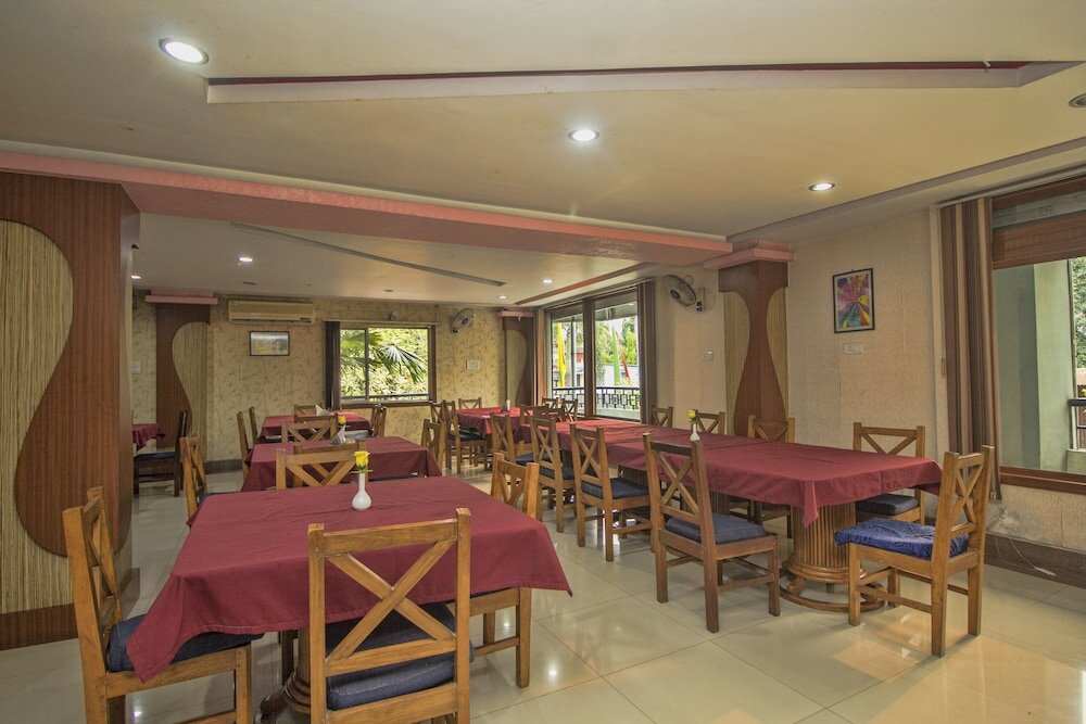 Фото Oyo 29736 Nandanik Palace