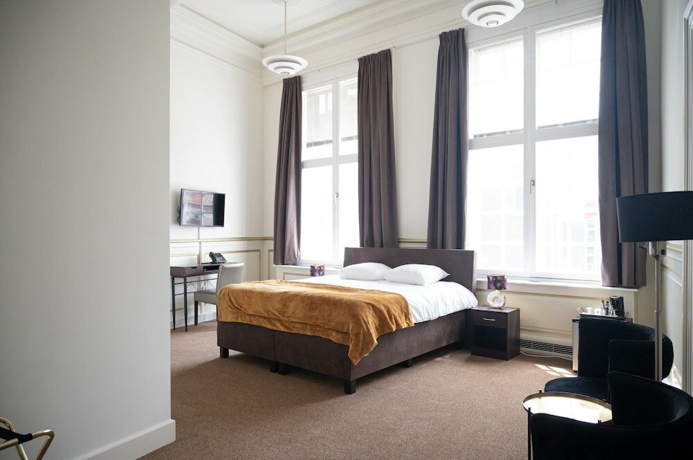 Фото The Velvet Lodge