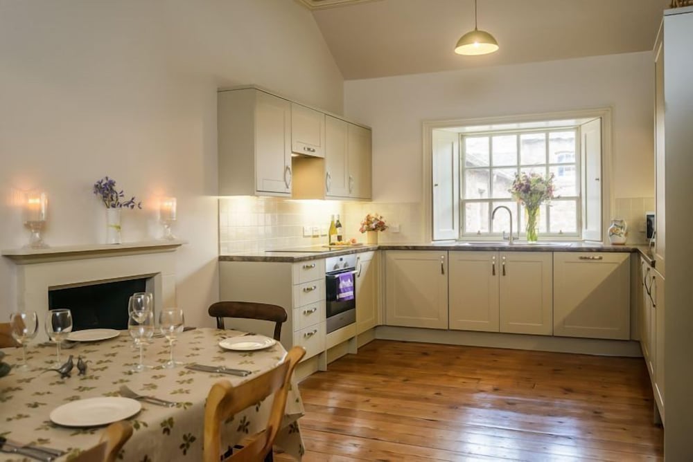 Фото Balvaird Wing at Scone Palace