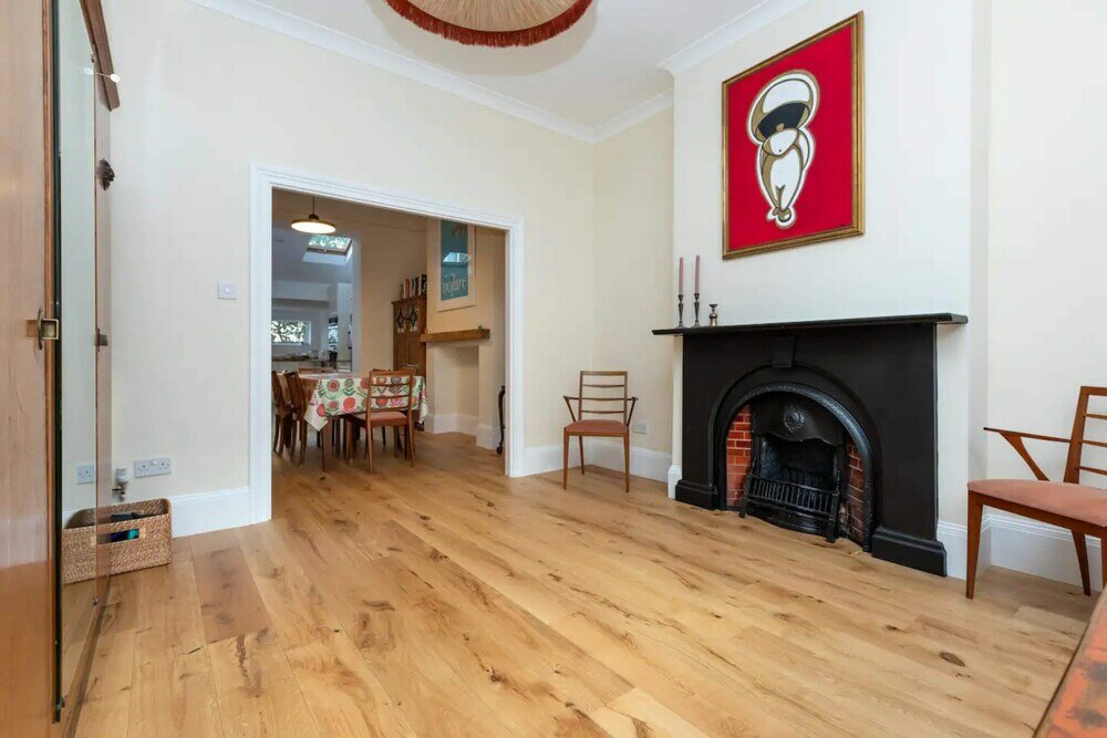 Фото Spacious and Vibrant 3bd House - Kentish Town