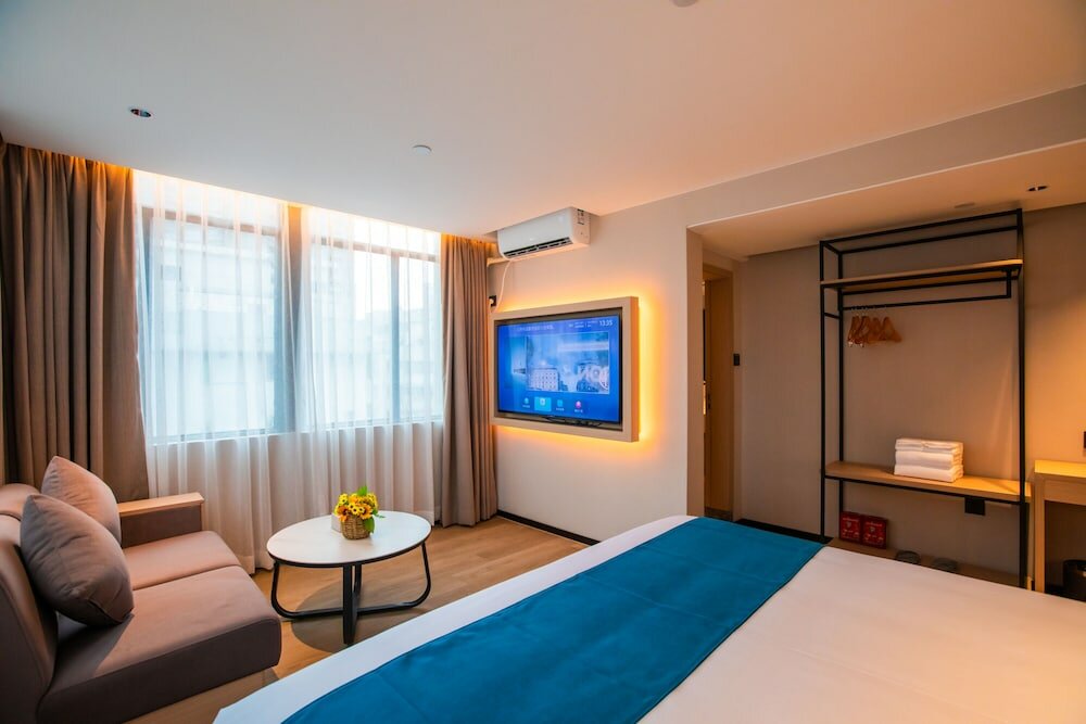 Фото Naive L Executive Apartments Coast City