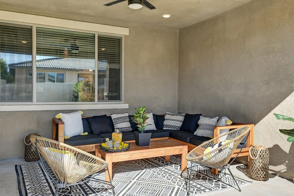 Фото The Gryffin