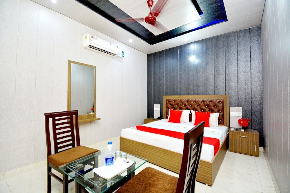 Фото Oyo 39867 Hotel Arora Inn