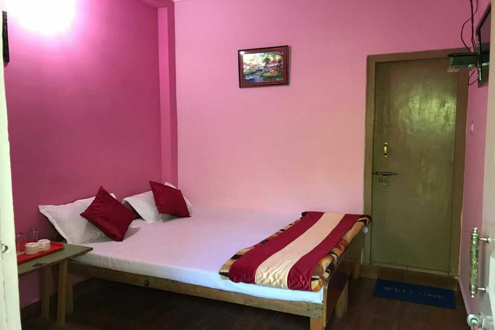 Фото Hotel Riya Residency