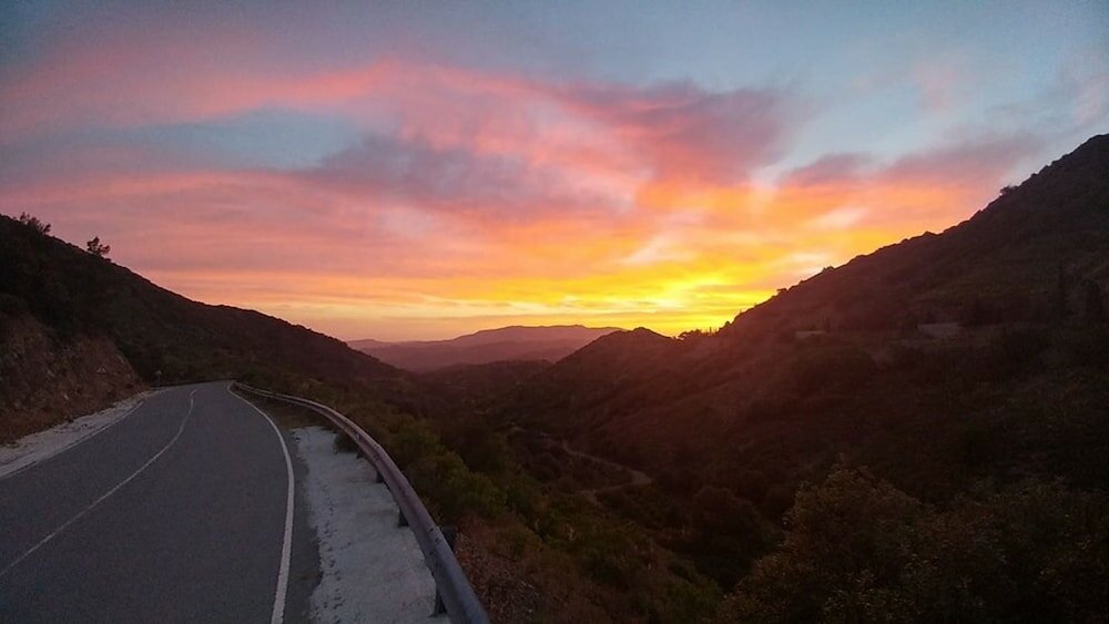 Фото Perneia Rooms