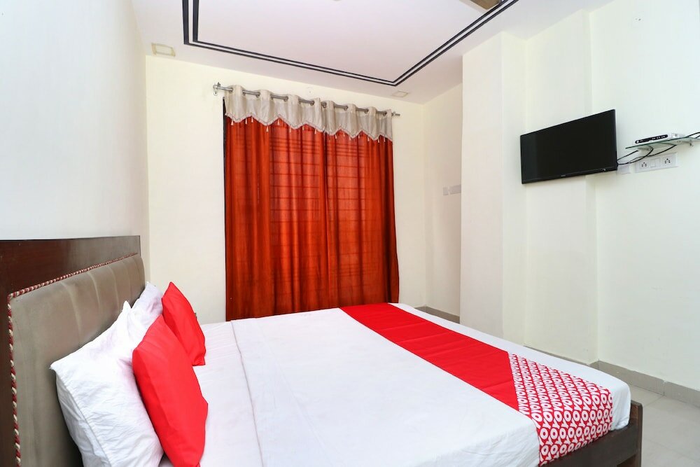Фото Oyo 39635 Hotel Shree Om