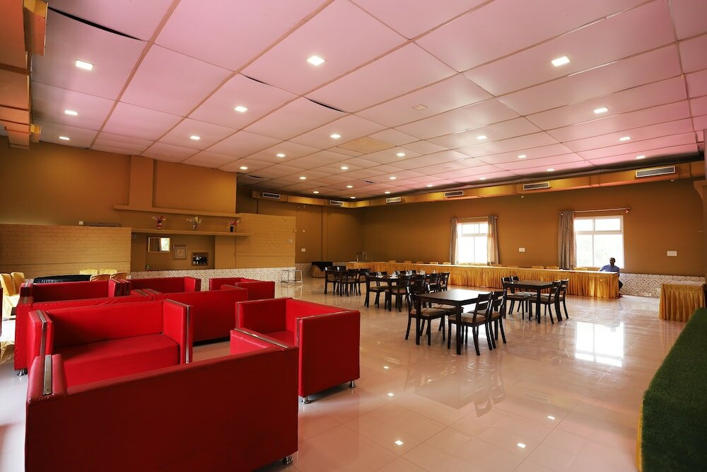 Фото Oyo 46175 Blue Lotus Club And Resorts