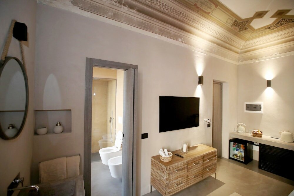 Фото Casa Nostra Luxury Suites