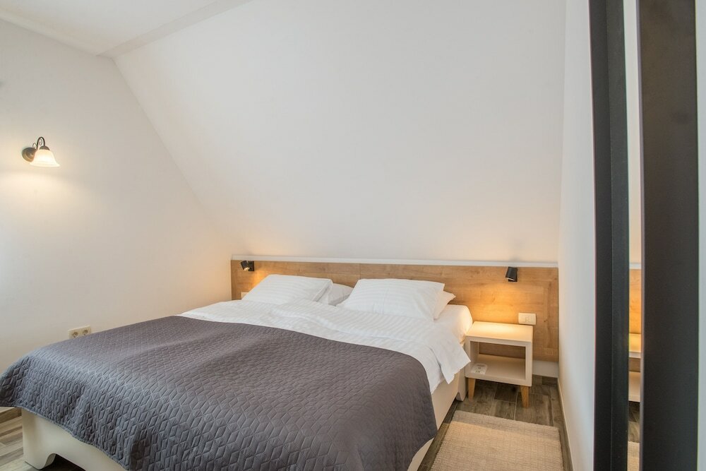 Фото The Starlings Apartments