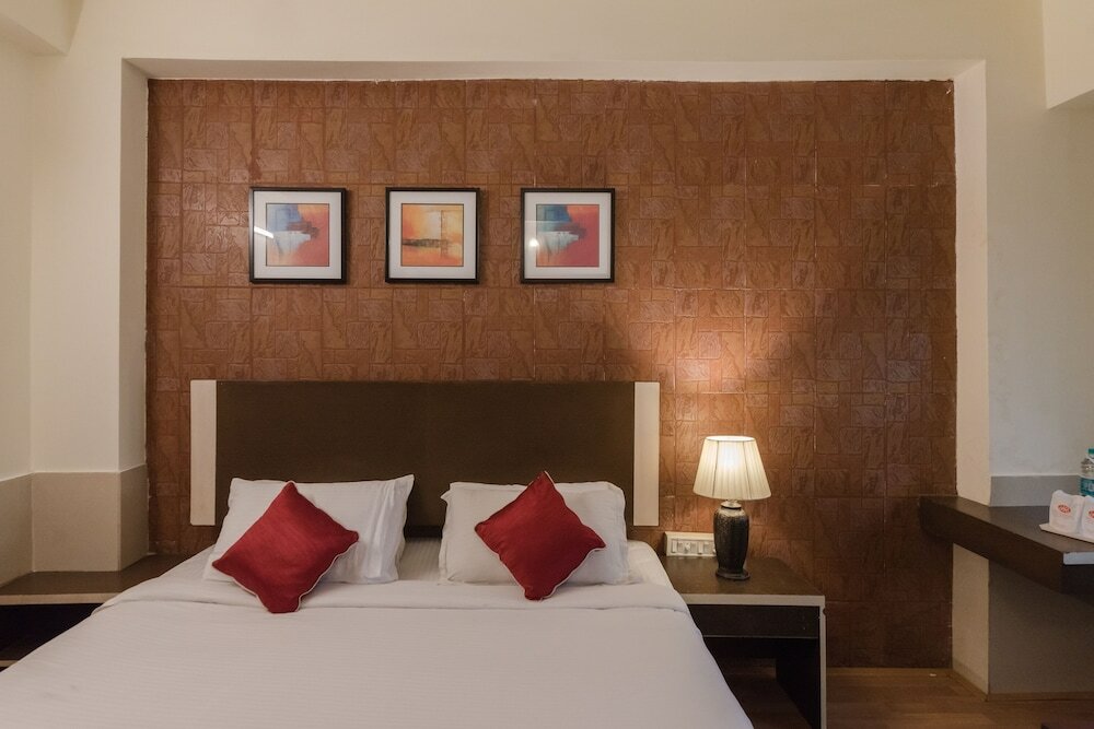 Фото Hotel Roopa