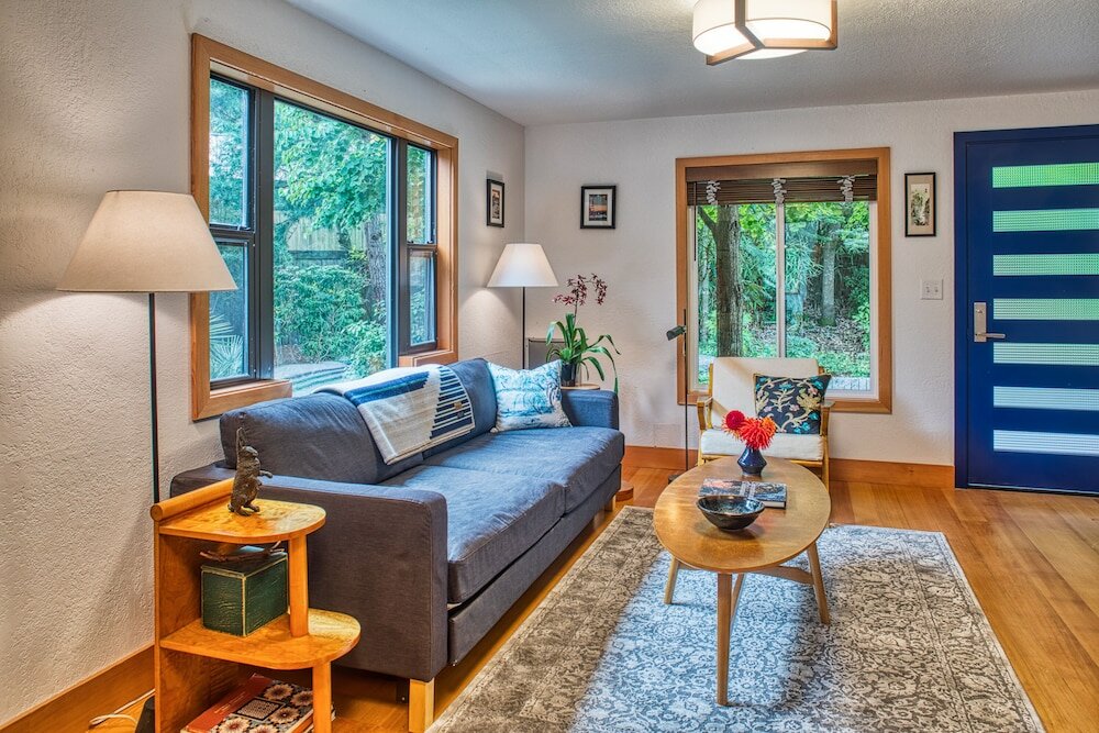 Фото Sehome Garden Inn