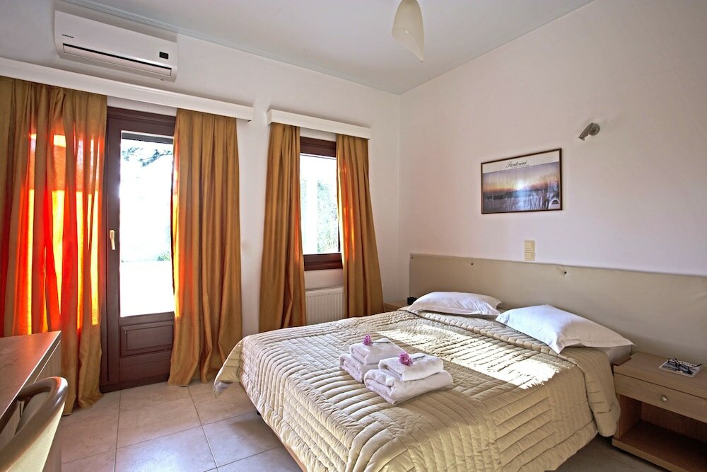 Фото The Birds Villa included Car rental