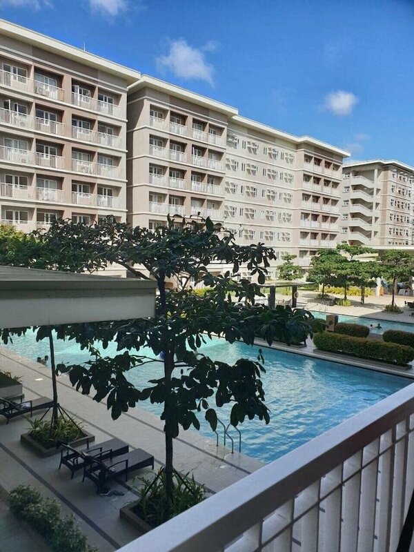 Гостиница Happy Stay at Trees Residences в Кесон-Сити