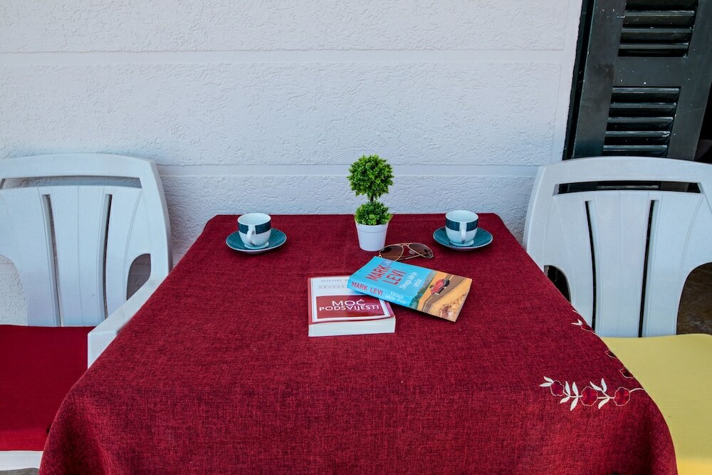 Фото Jovan Apartments