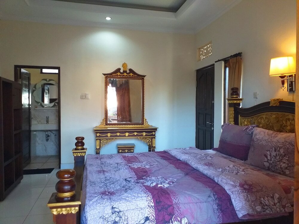 Фото Puri Asri Bungalow