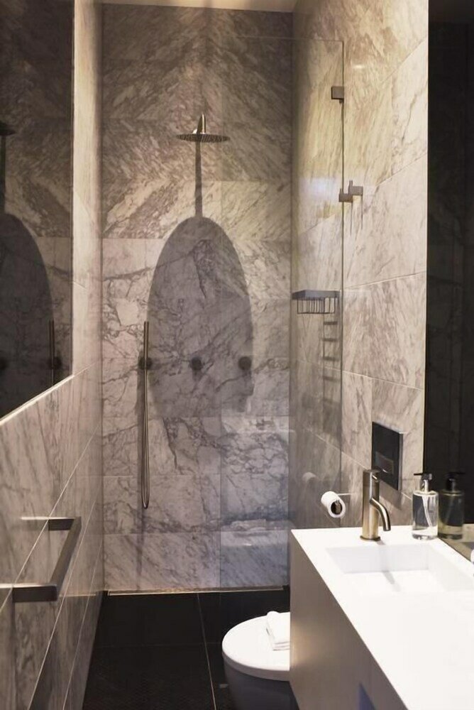 Фото Downtown Room In Canal District