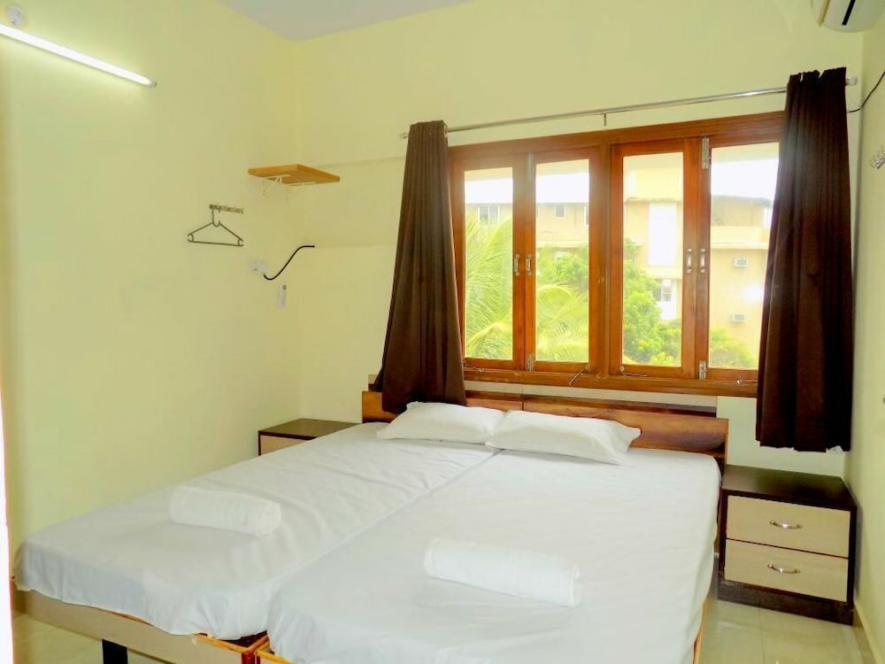 Фото Spacious Apartment with Pool - Cm008