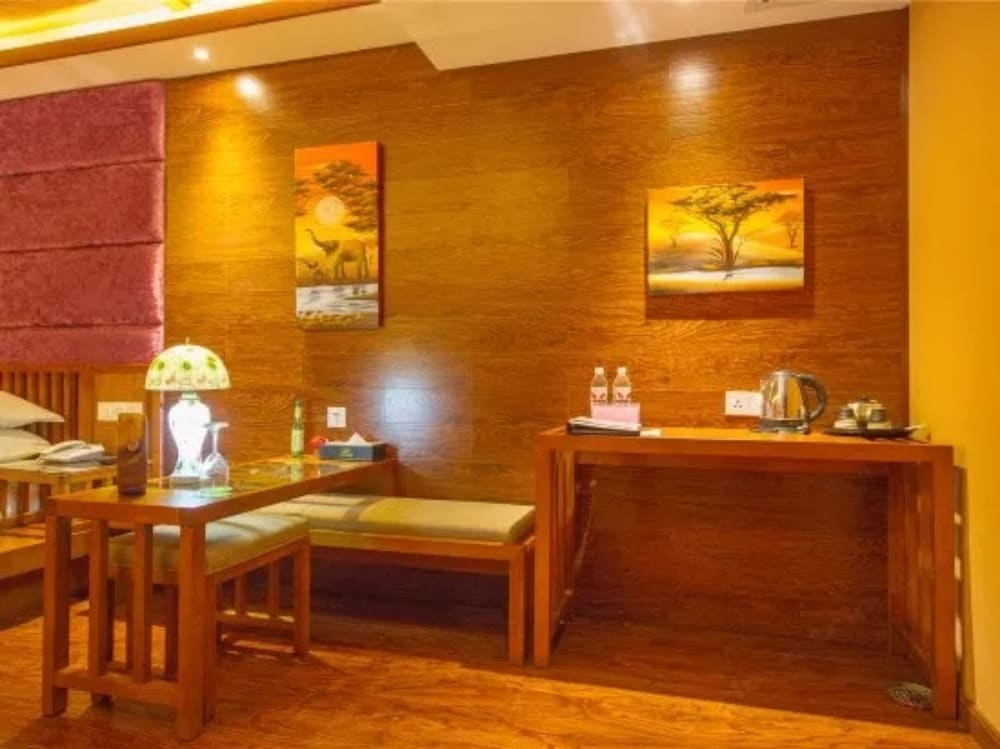 Фото Bluesky Hotel & Resort