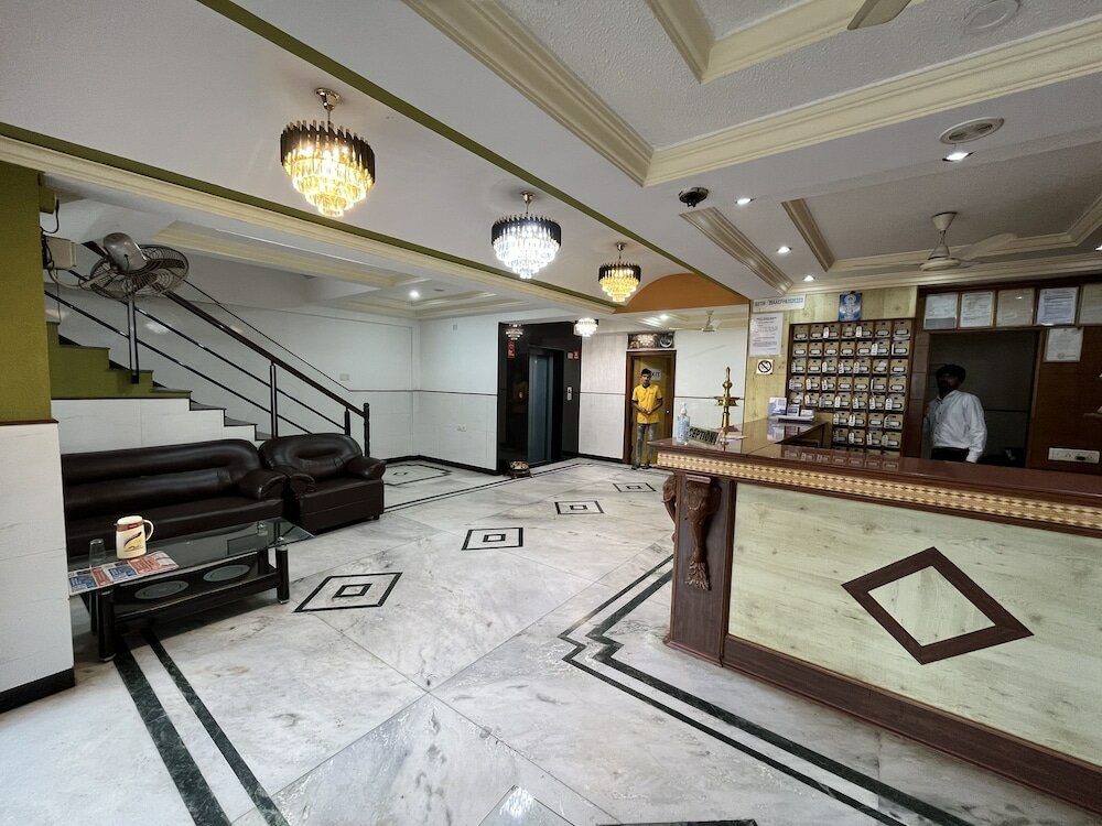 Фото отеля 2