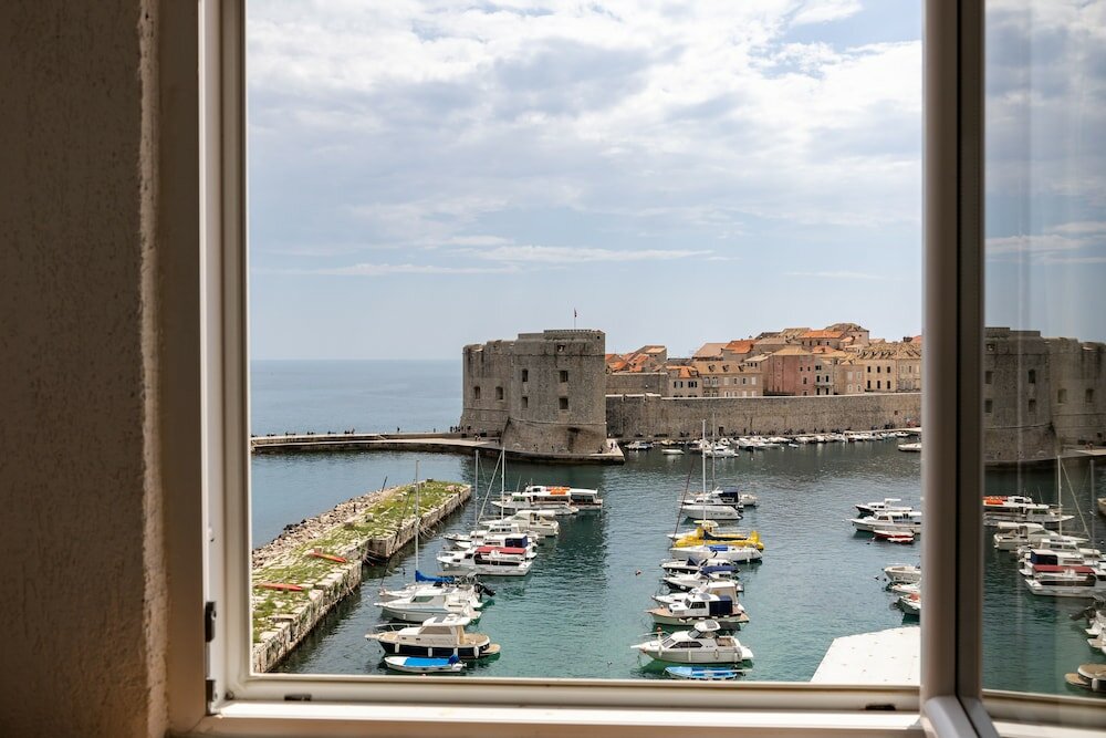 Фото Old Town Sunrise Apartments