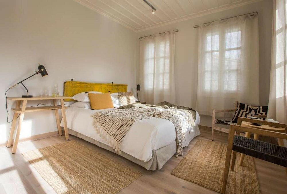 Фото Amymone Suites