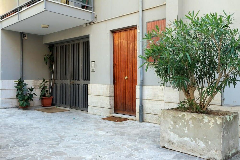 Фото La Stazione Del Vaticano