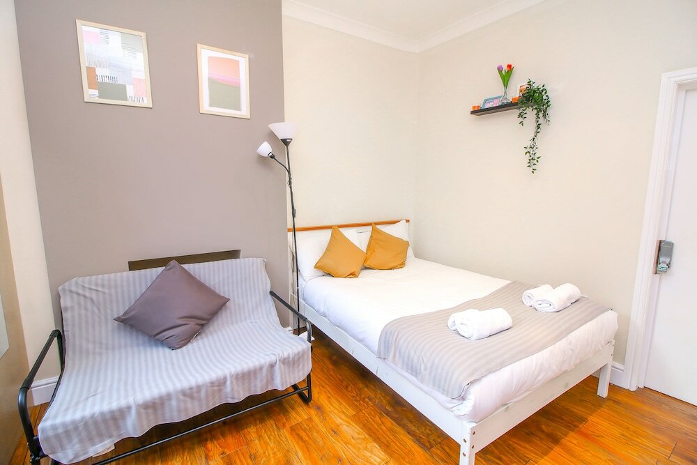 Фото City view flat at Liverpool st Brick Ln