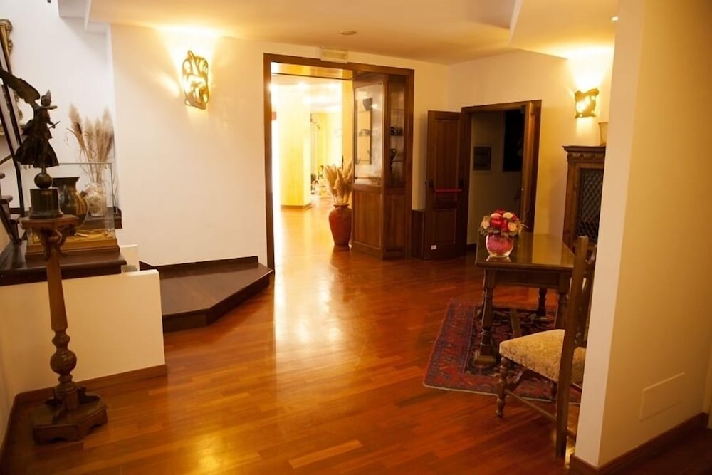 Фото Hotel Altavilla