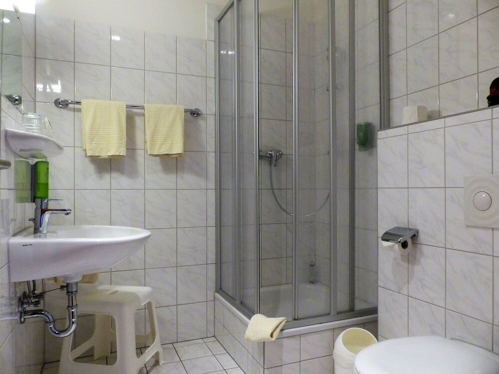 Фото Hotel zum Brauhaus Lüdde