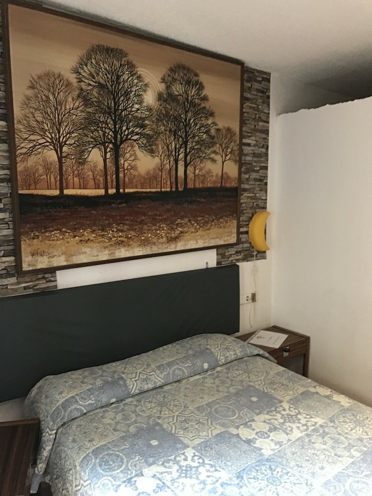 Фото Hostal Becerrea