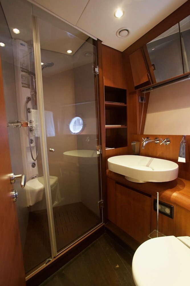 Фото Italy Luxury Yacht Charter