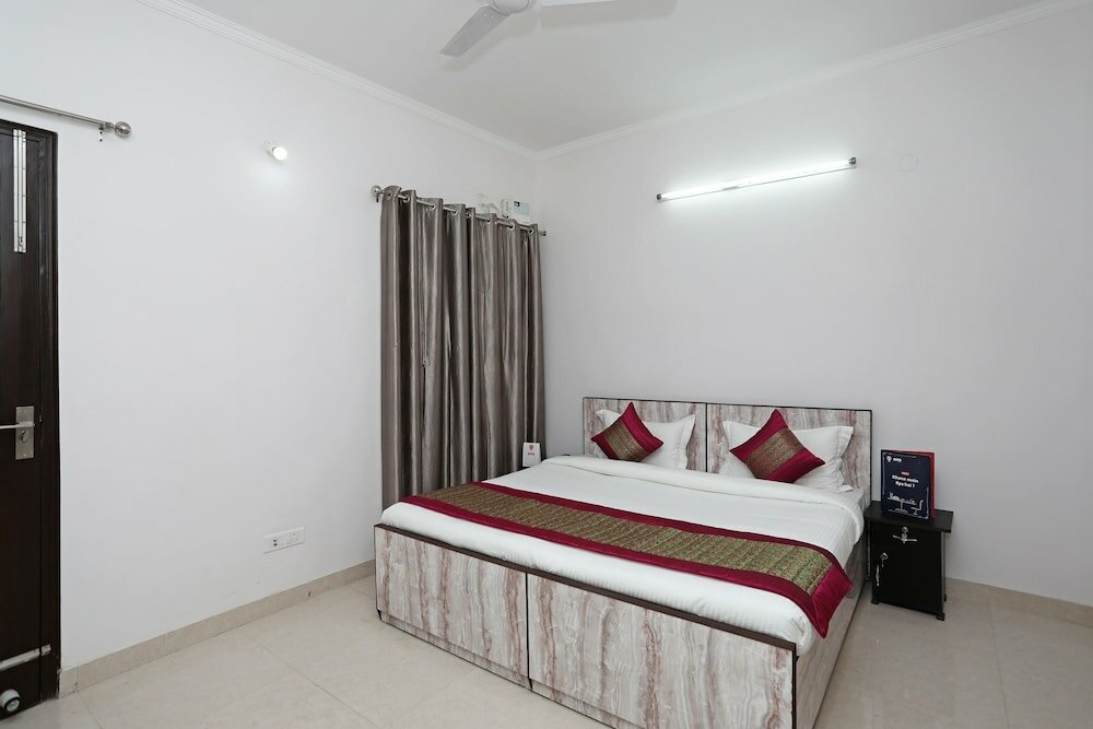 Фото Oyo 11383 Hotel Go Rooms
