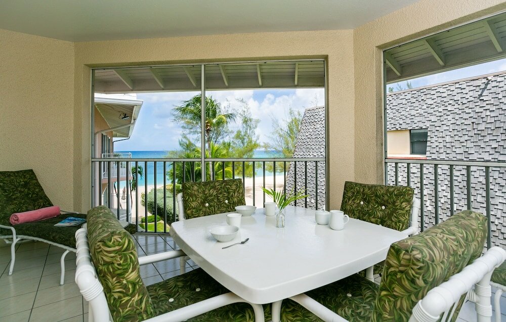 Фото The Colonial Club, Oceanfront Condos