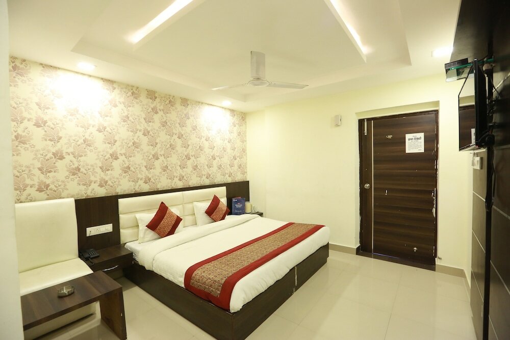 Фото Oyo 7473 Krishna Galaxy